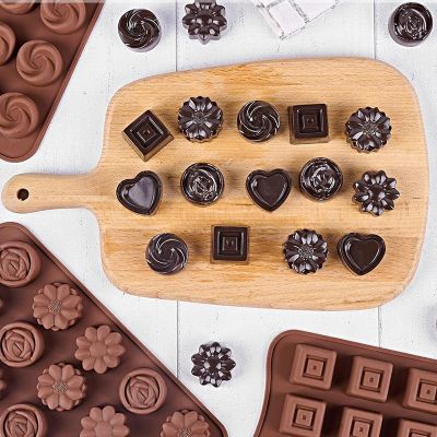 bonbons chocolat avec moules en silicone