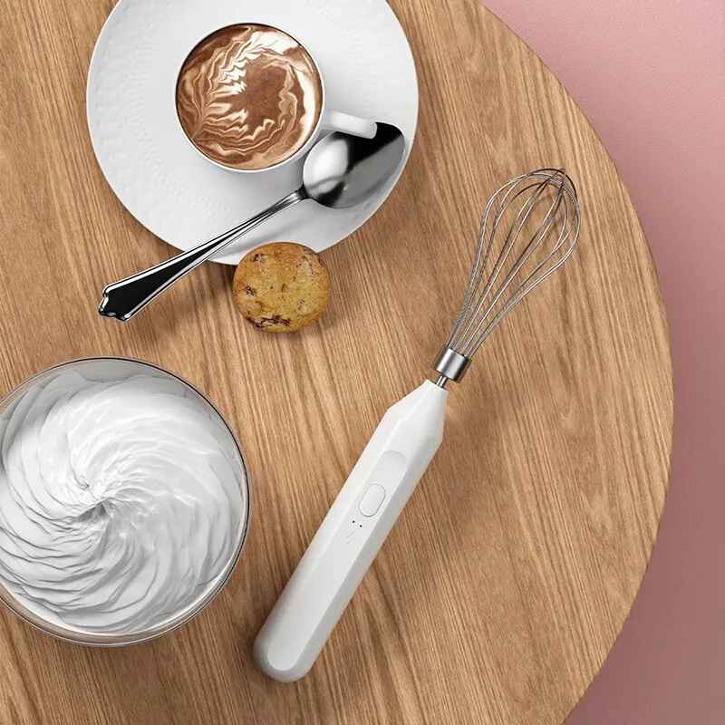 mousser lait avec fouet electrique