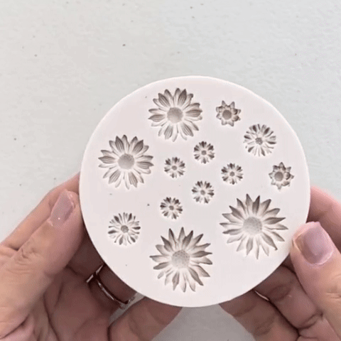 demonstration avec moules en silicone fleur