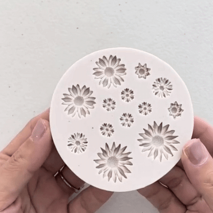 demonstration avec moules en silicone fleur