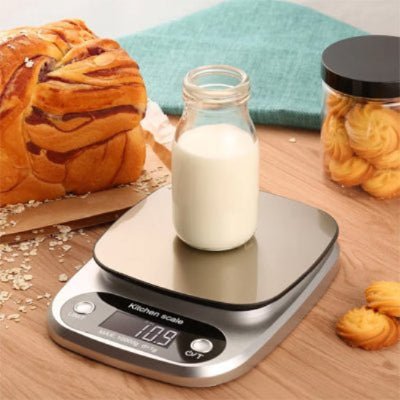 nana pese lait avec balance cuisine numérique