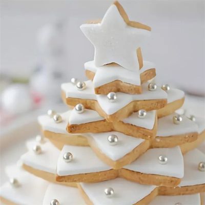biscuits glacés avec emporte pièce étoile
