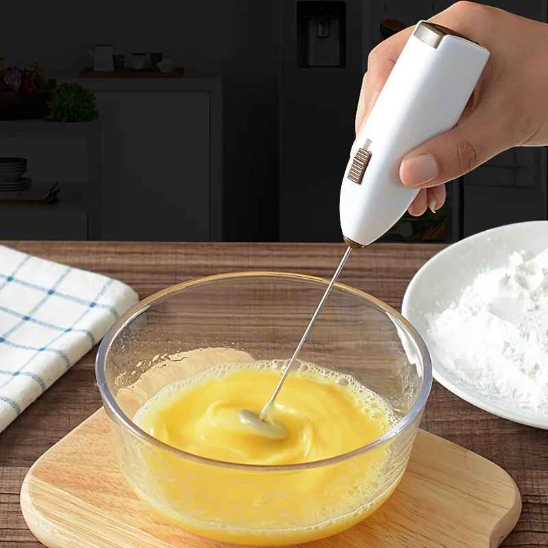 remuer oeufs avec fouet electrique