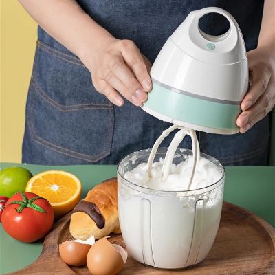 nana reussie creme fouette avec fouet électrique