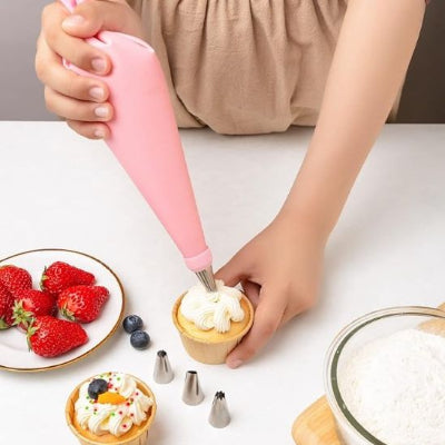 nana decore cupcake avec  kit pâtisserie réutilisable