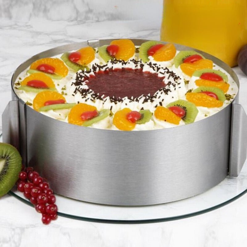 assembler charlotte aux fruits dans moule a gateau
