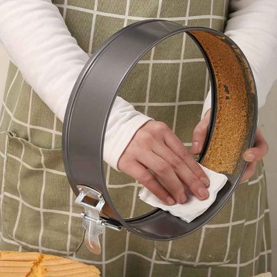 moule a gateau se nettoi avec chiffon