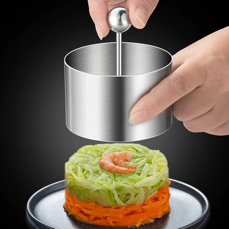 salade elegante avec moule gateau