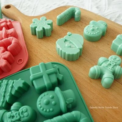 nana prepare glaçons avec moule silicone 