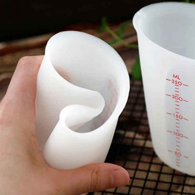 nana plie verre mesureur gradue silicone blanc
